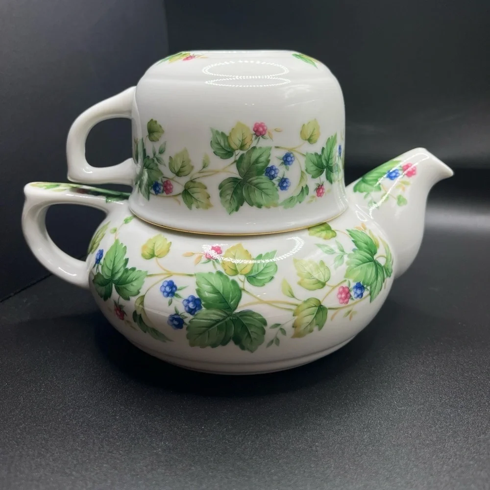 VTG Cottage Andrea by Sadek Stacking Teapot Teacup set w/ Floral Berry Design